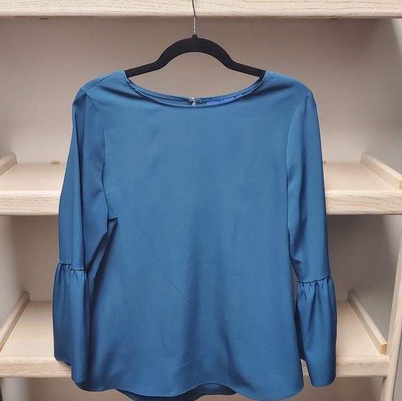 Apt. 9 Top - Picture 1 of 3